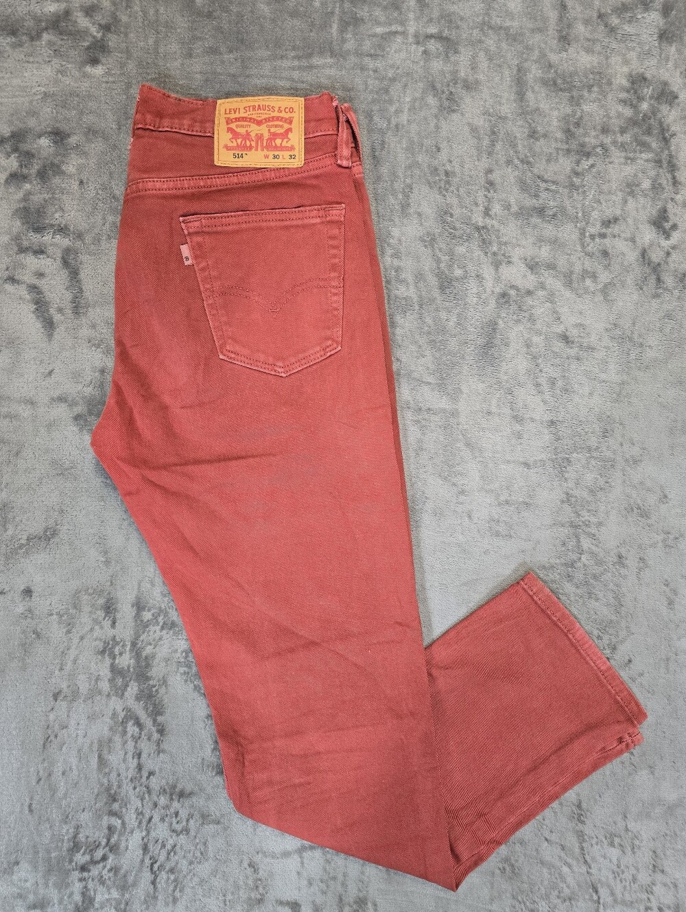 Levi's 514 Faded Red Pants Size 30x32 Fits 32x30 Chino